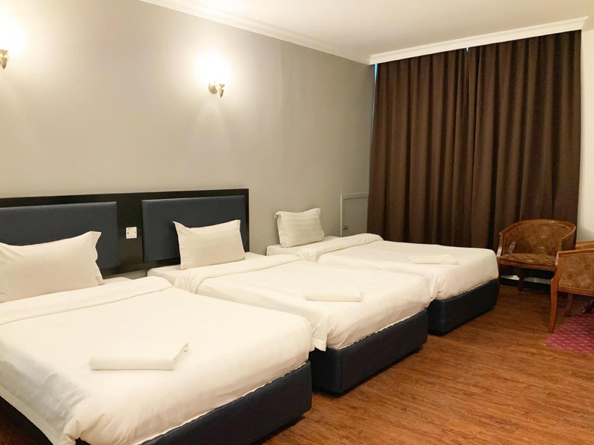 Golden Hotel コタキナバル エクステリア 写真