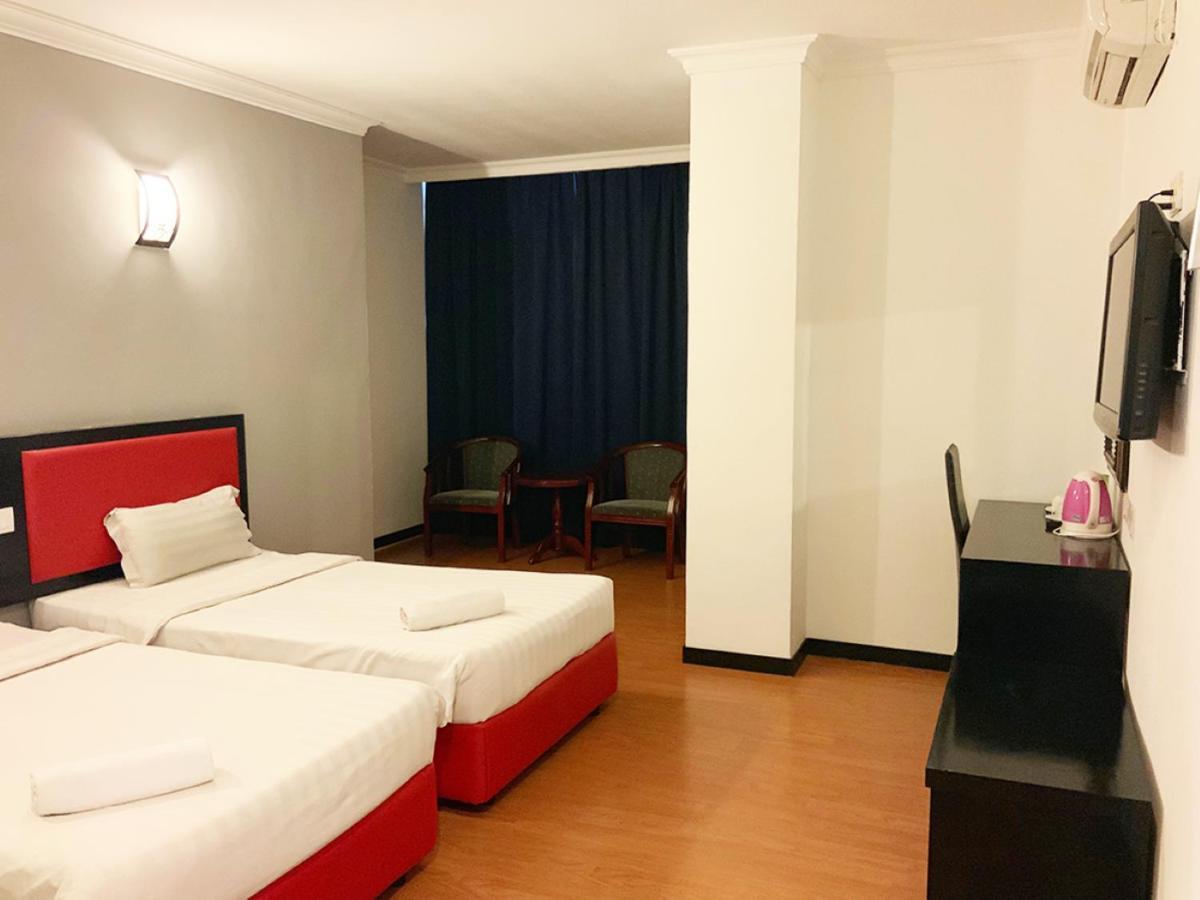 Golden Hotel コタキナバル エクステリア 写真