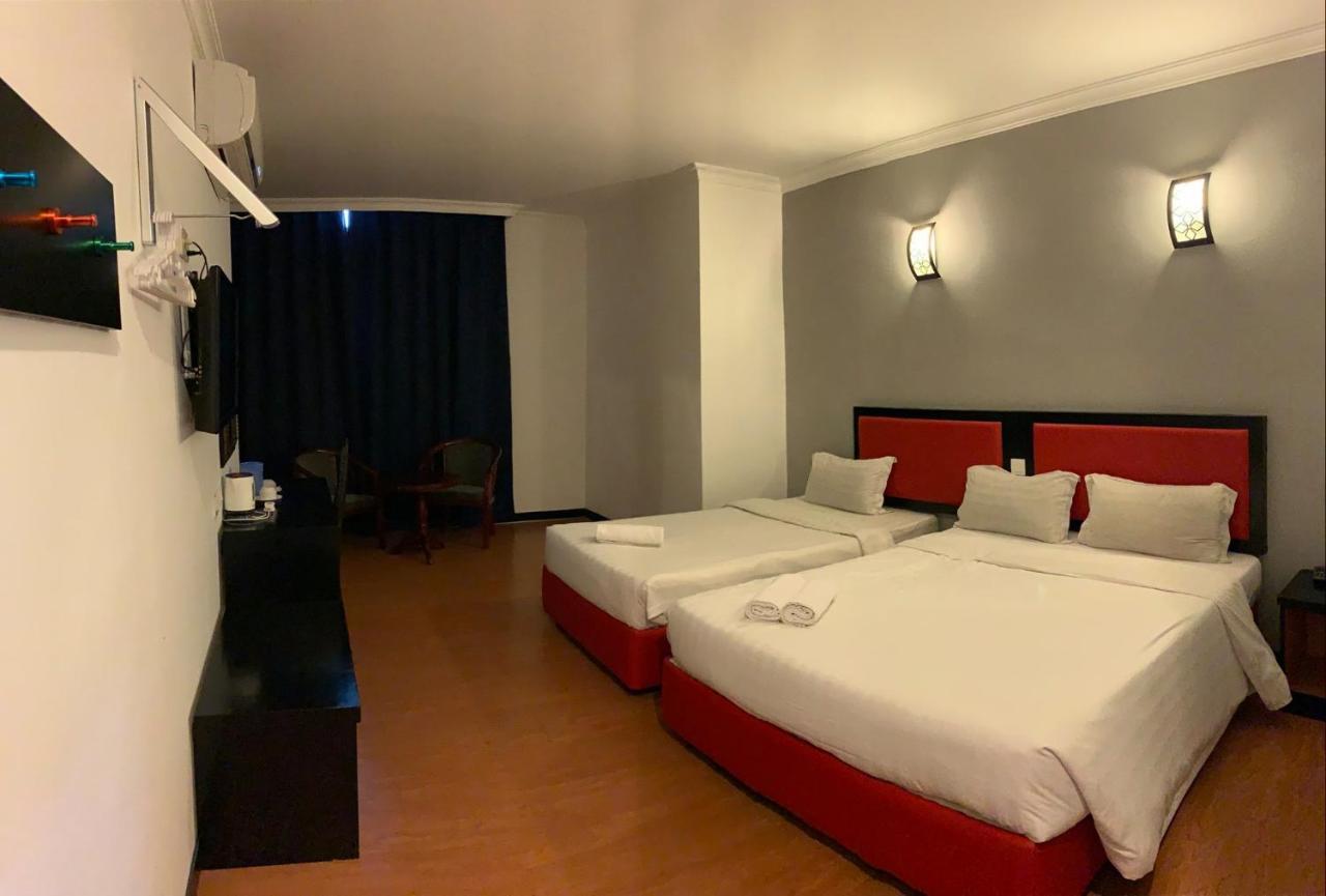 Golden Hotel コタキナバル エクステリア 写真